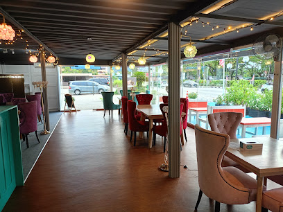 Lampu Stop Restaurant & Café - Batu Ferringhi 2 AF1QipM9sVHNWvAIMD uj2wDEVSjNg0BRvLY78n CFXyw408 h306 k no