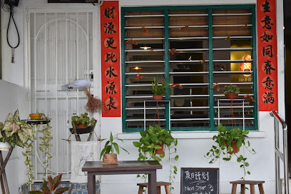 Sip & Chill Cafe Ipoh - Ipoh 2 AF1QipMQp9plSgER65 lKeLDXsb4pnRzQkmdbuF5dnf8w408 h272 k no