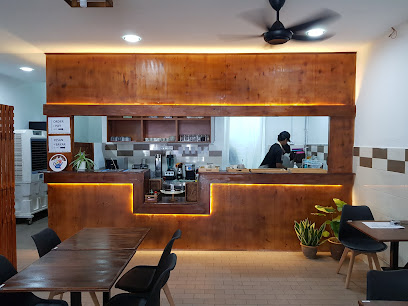 Kayu Café - Masjid Tanah 2 AF1QipN1kubZXKZP7qQ59MQddaaggIaeeglOmyLbYnbVw408 h306 k no