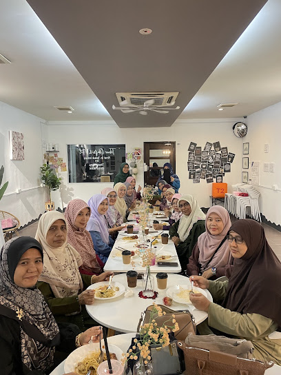 Tiber Cafe&Art by Theshkay - Teluk Intan 2 AF1QipNKZH3ONa3J0legfpECM2OLRncUlQvzsBwRO7TJw408 h544 k no